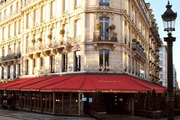 Brasserie le Fouquet's de l'extérieur